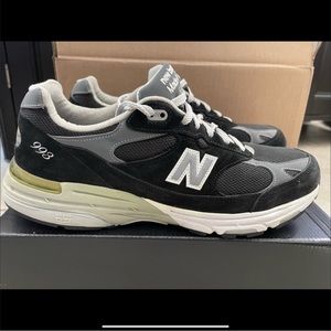 New Balance 993